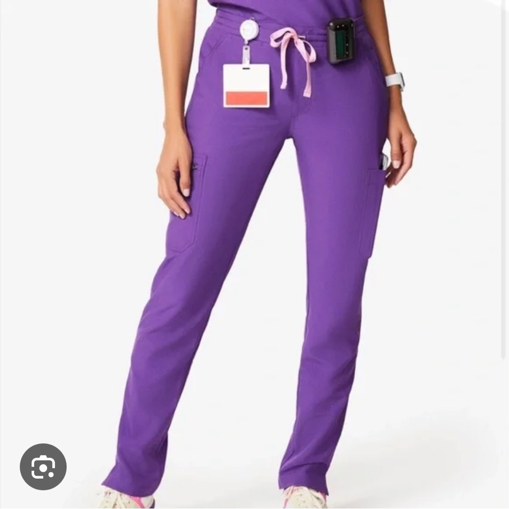 LIMITED Edition Figs Yola Sz M Ultra Violet Purple